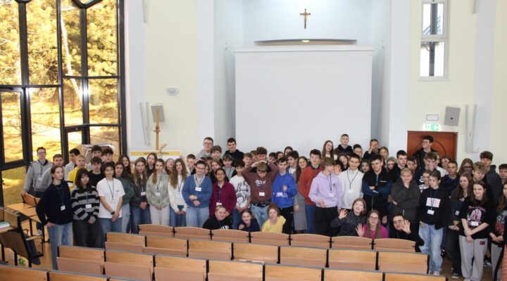 REKOLEKCJE DLA KANDYDATÓW DO BIERZMOWANIA 2025, Gródek Nad Dunajcem, rekolekcje, ewangelizacji, katecheza, spotkanie we wspólnocie, Parafia Świętej Heleny, Święta Helena