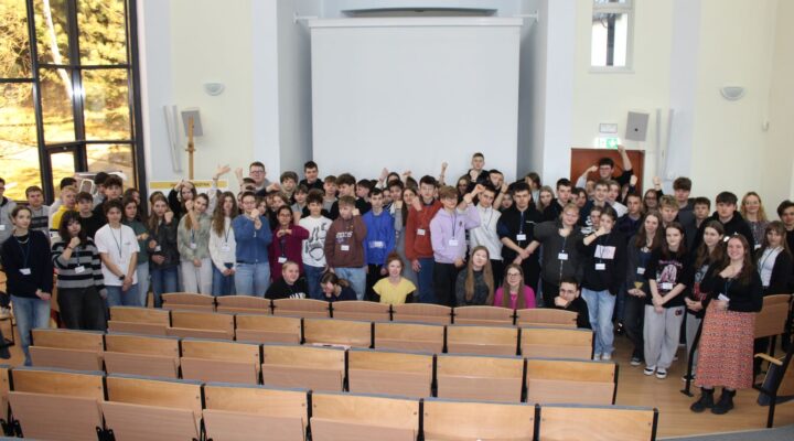 REKOLEKCJE DLA KANDYDATÓW DO BIERZMOWANIA 2025, Gródek Nad Dunajcem, rekolekcje, ewangelizacji, katecheza, spotkanie we wspólnocie, Parafia Świętej Heleny, Święta Helena