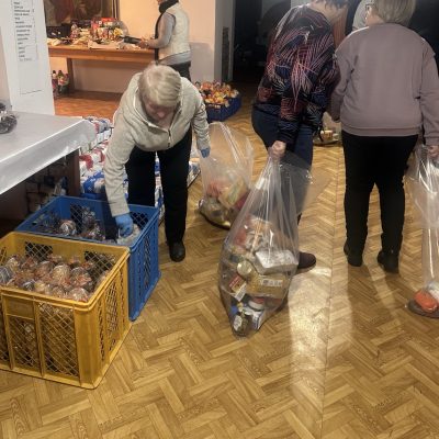 2025.12.20 - CARITAS, paczki - 1