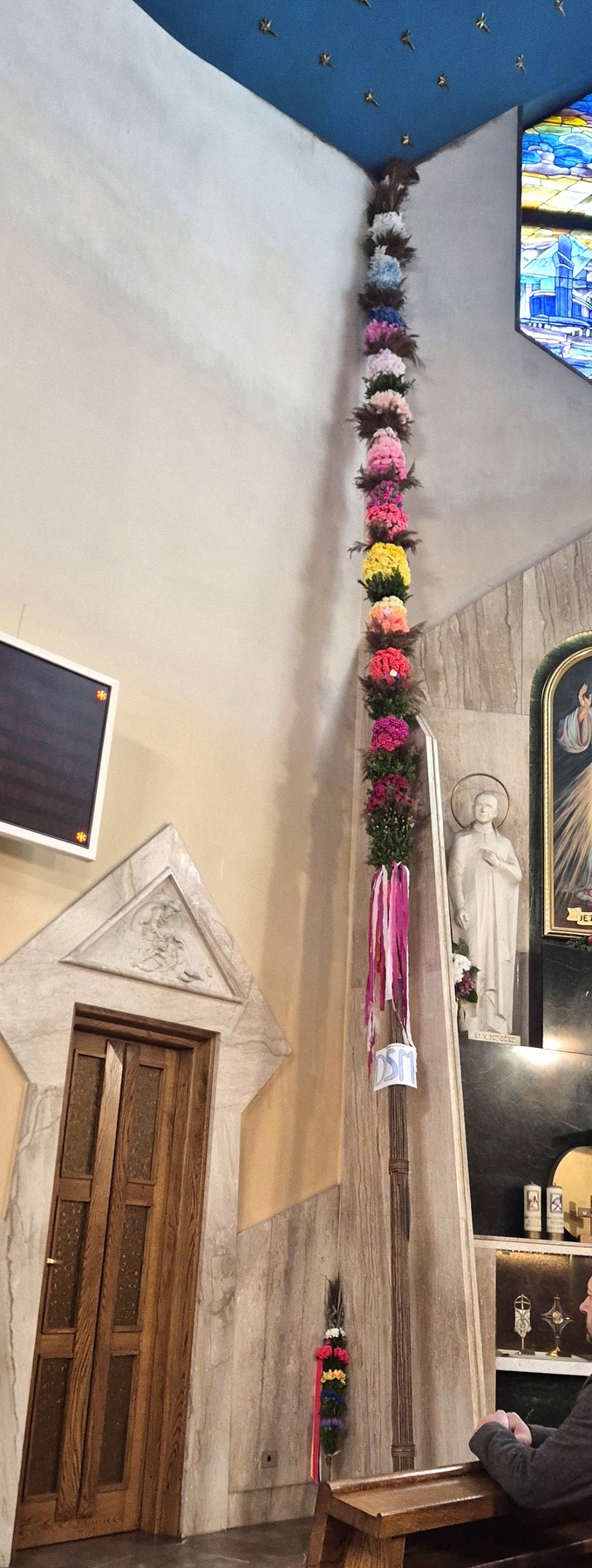 konkurs palm wielkanocnych Nowy Sącz, parafia św. Heleny Nowy Sącz, Niedziela Palmowa Nowy Sącz, palmy wielkanocne konkurs, tradycje wielkanocne Polska, palma wielkanocna ręcznie robiona, konkurs parafialny, wydarzenia parafialne Nowy Sącz, DSM św. Heleny, KG Konwalia Mała Wieś, przedszkole Amelka, zwyczaje wielkanocne, Niedziela Palmowa tradycja